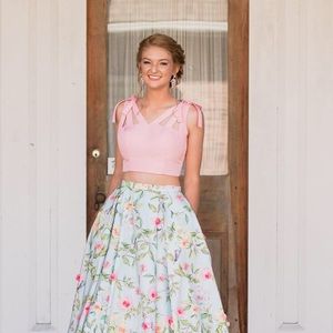 Meet your Posher, Chloe